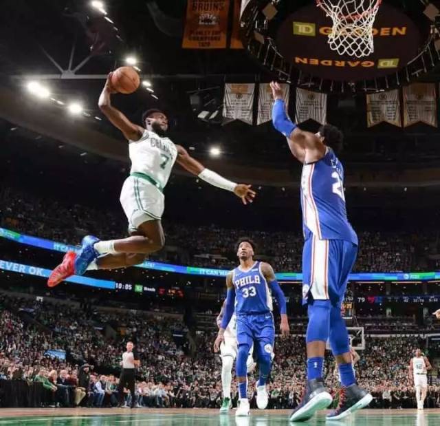 王雅繁曾在 王雅繁曾在