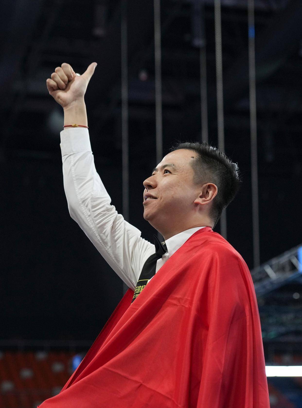 双重压力下 双重压力下