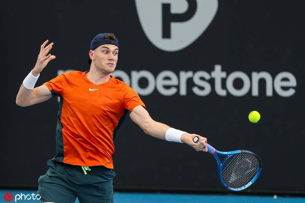 形成错位牵 形成错位牵